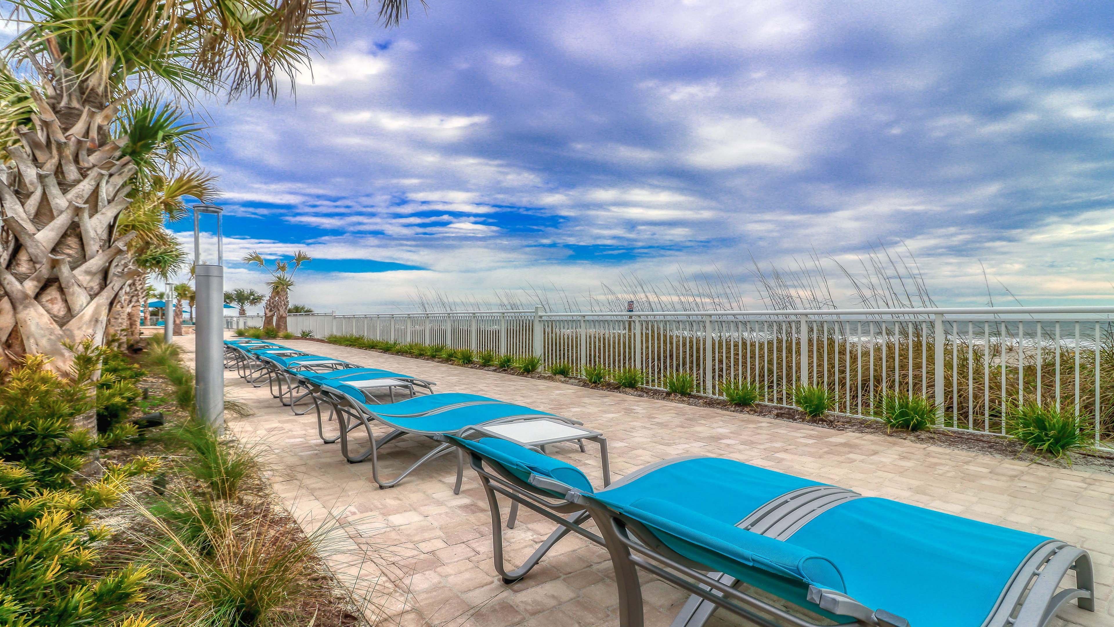 Holiday Inn Resort Oceanfront At Surfside Beach By Ihg Buitenkant foto
