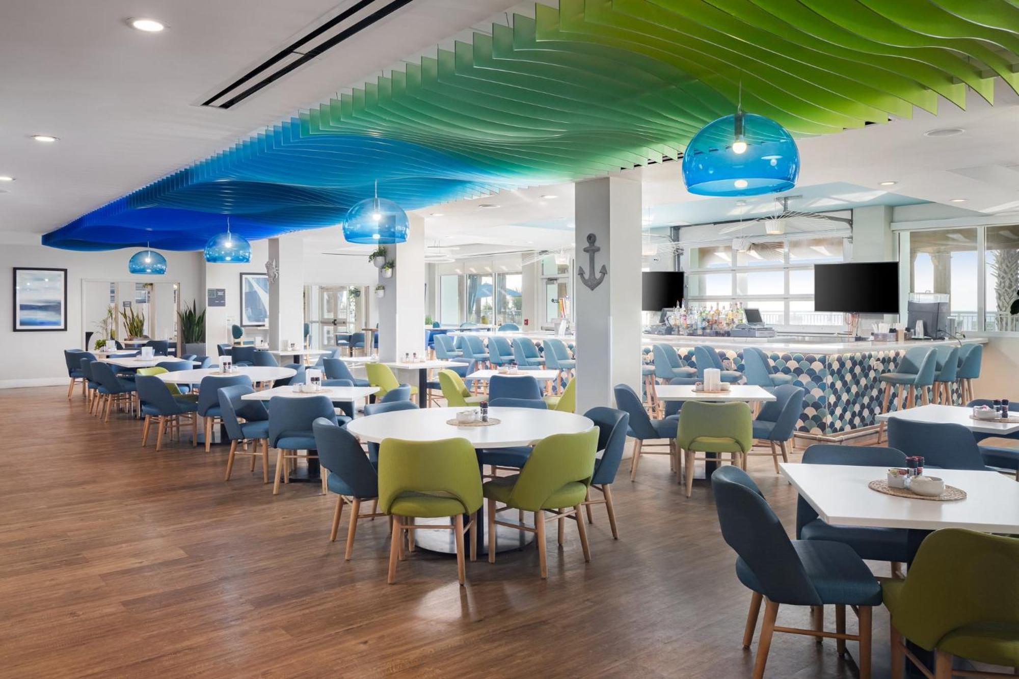 Holiday Inn Resort Oceanfront At Surfside Beach By Ihg Buitenkant foto
