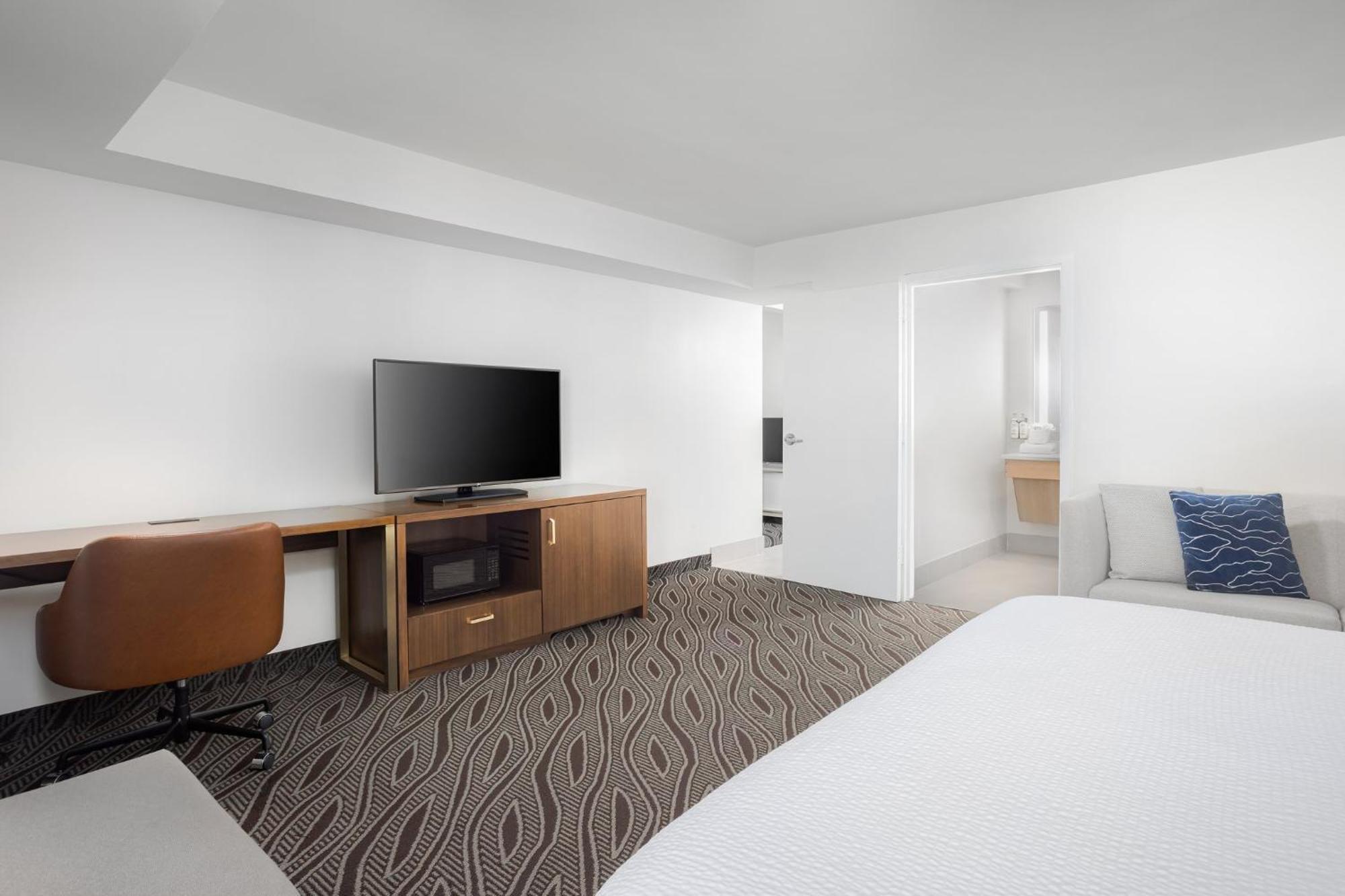 Holiday Inn Resort Oceanfront At Surfside Beach By Ihg Buitenkant foto
