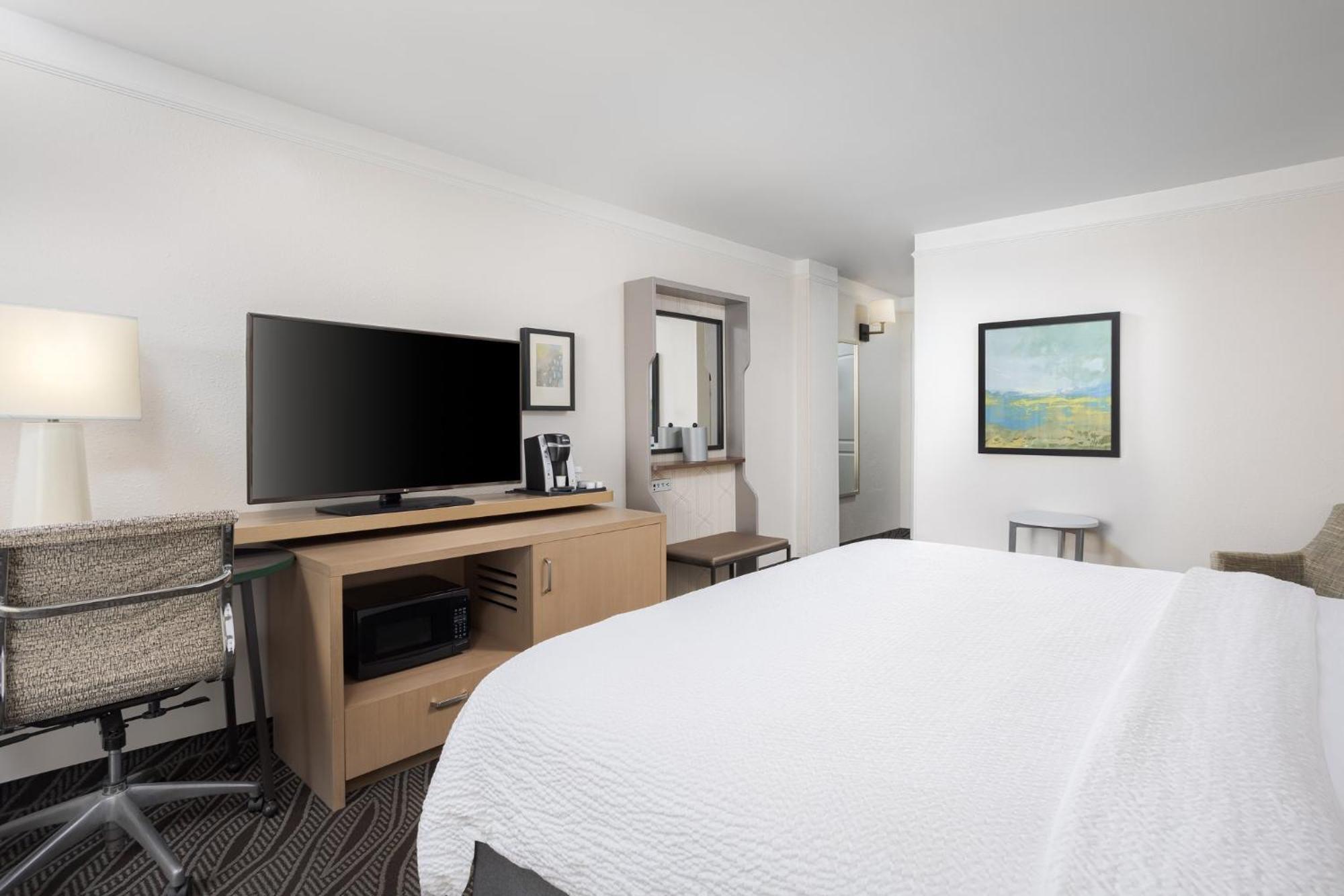 Holiday Inn Resort Oceanfront At Surfside Beach By Ihg Buitenkant foto